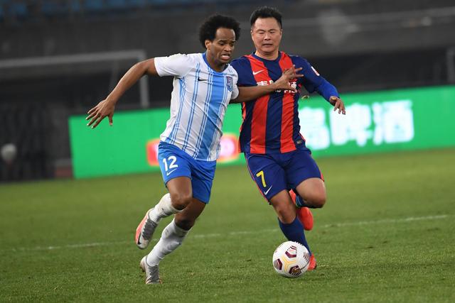 博维原本想留在罗马成为旗帜，但前CEO让他离队